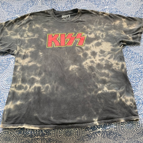 KISS distressed t-shirt, XL - Picture 1 of 8